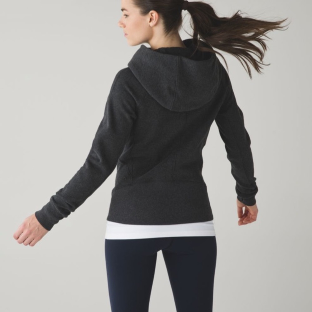 Lululemon Under Wraps Pullover
Heathered Black - Picture 2 of 7